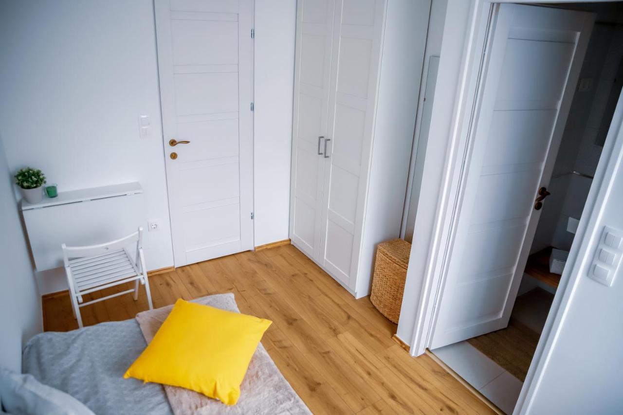Cozy Apartment In The Downtown Дьор Екстериор снимка